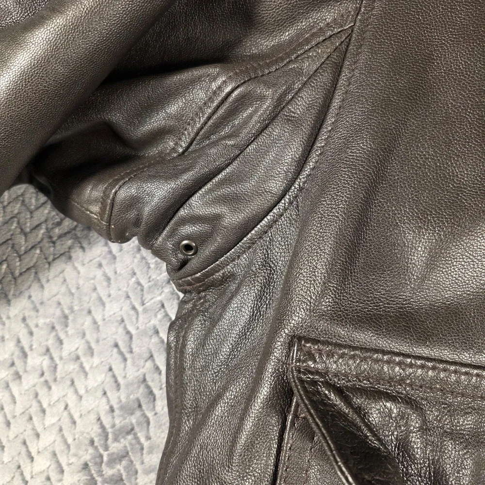 Vintage Cabelas Leather Flight Bomber Jacket Mens Large Brown Thinsulate Canada